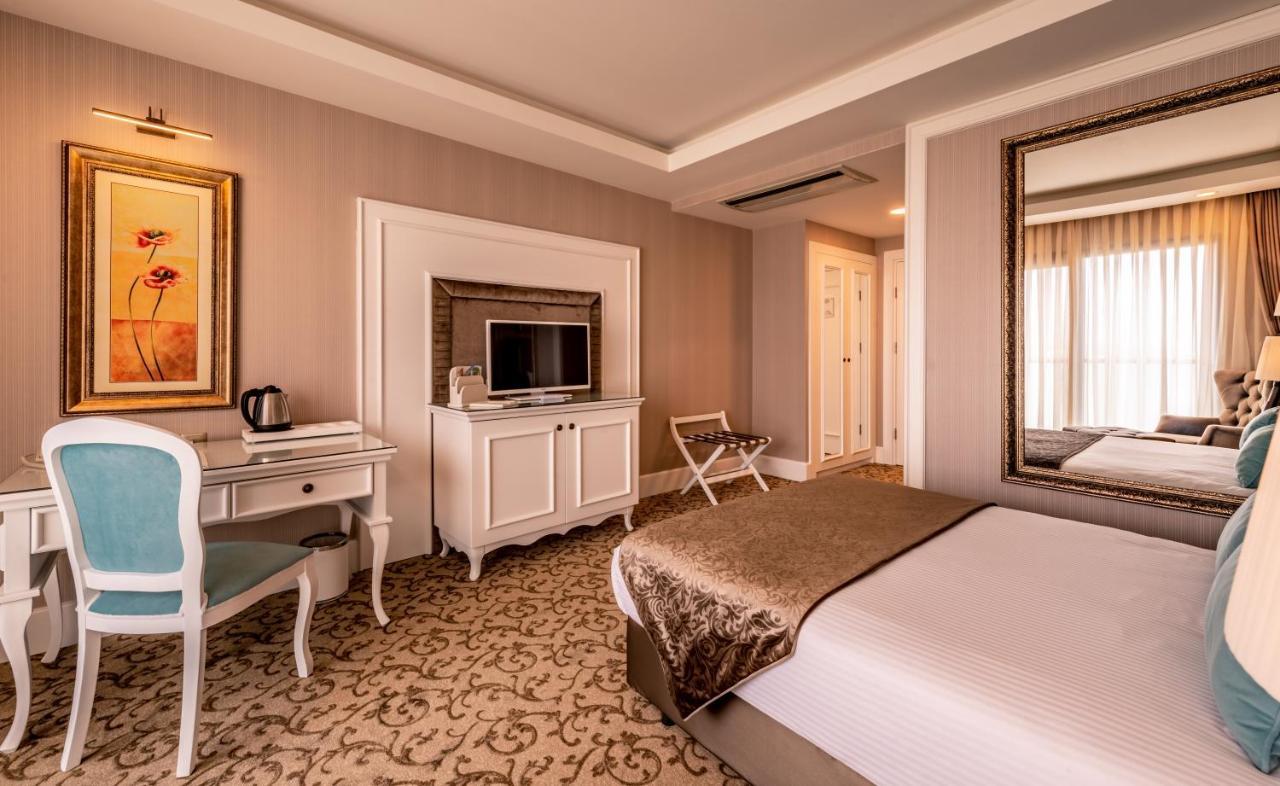 Vuni Palace Premium Hotel & Spa & Casino Beachfront Location ! Kyrenia  Exterior foto
